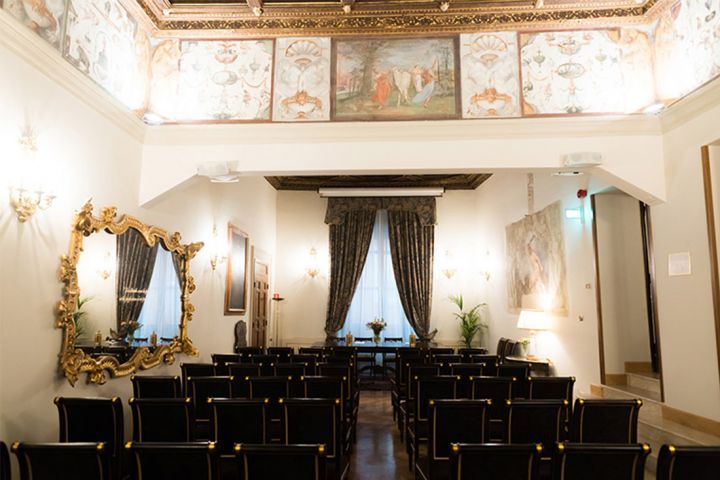 ex-hotel-baglioni-e-chiesa-della-madonna-di-galliera