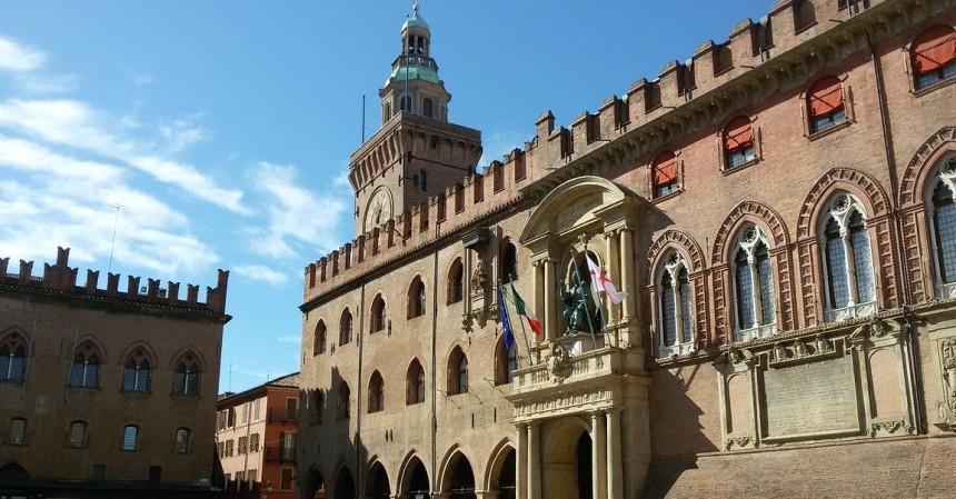 Bologna, rinvio Tari e sconti 