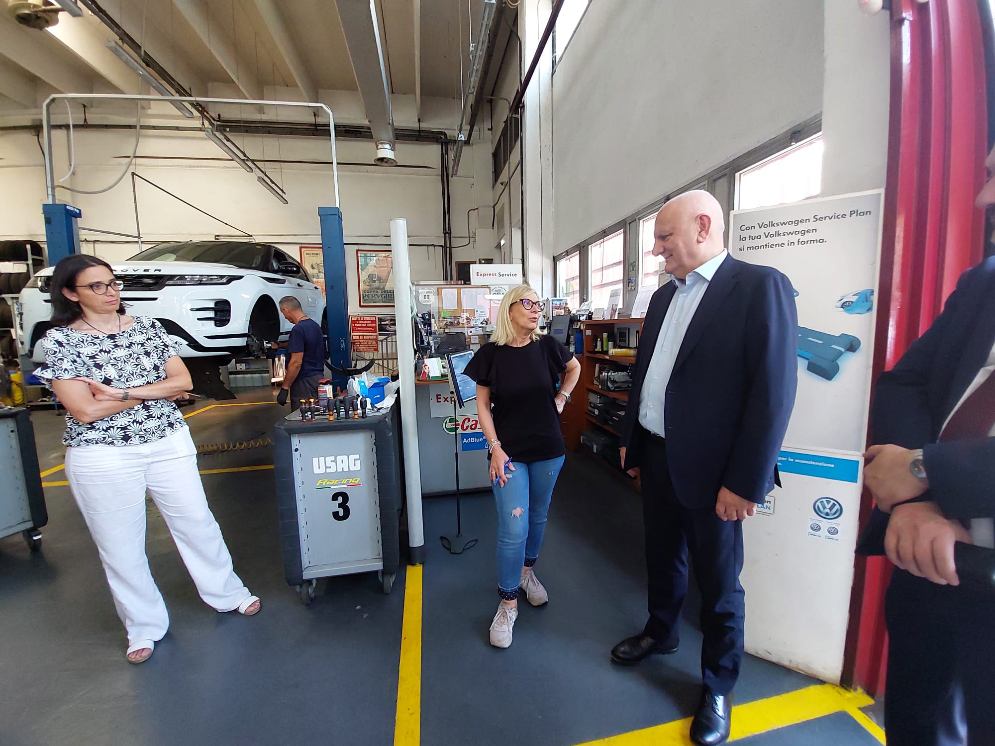Foto della gallery di: La Regione visita la piccola impresa