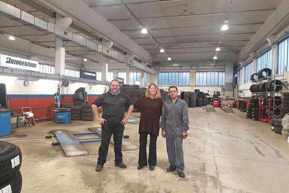 Emmeti, nell’autofficina luce di innovazione e di risparmio energetico
