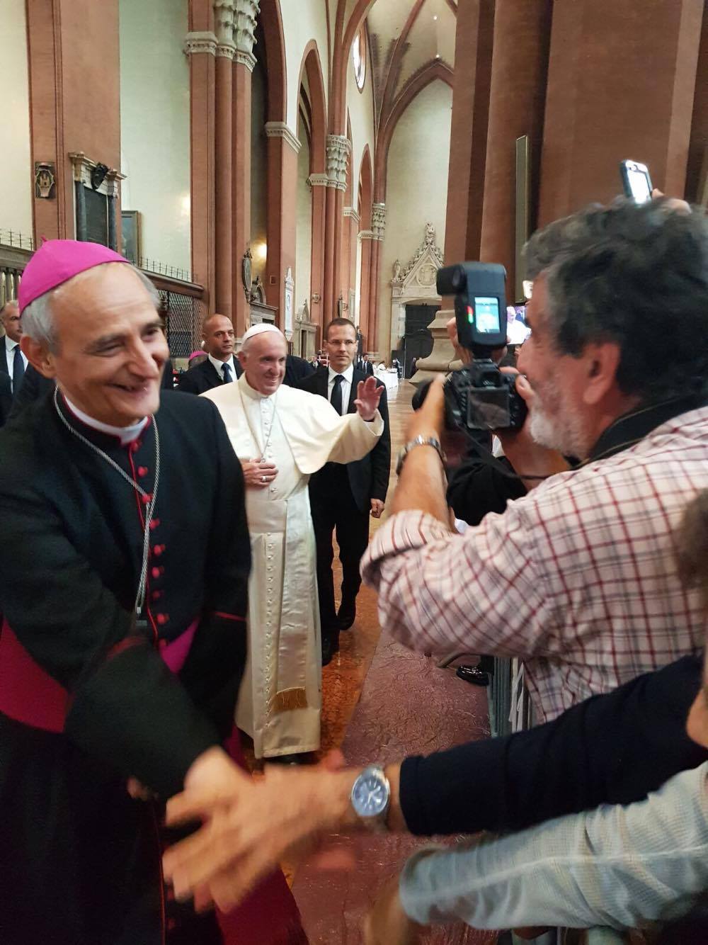 Foto della gallery di: Il Papa, una grande emozione