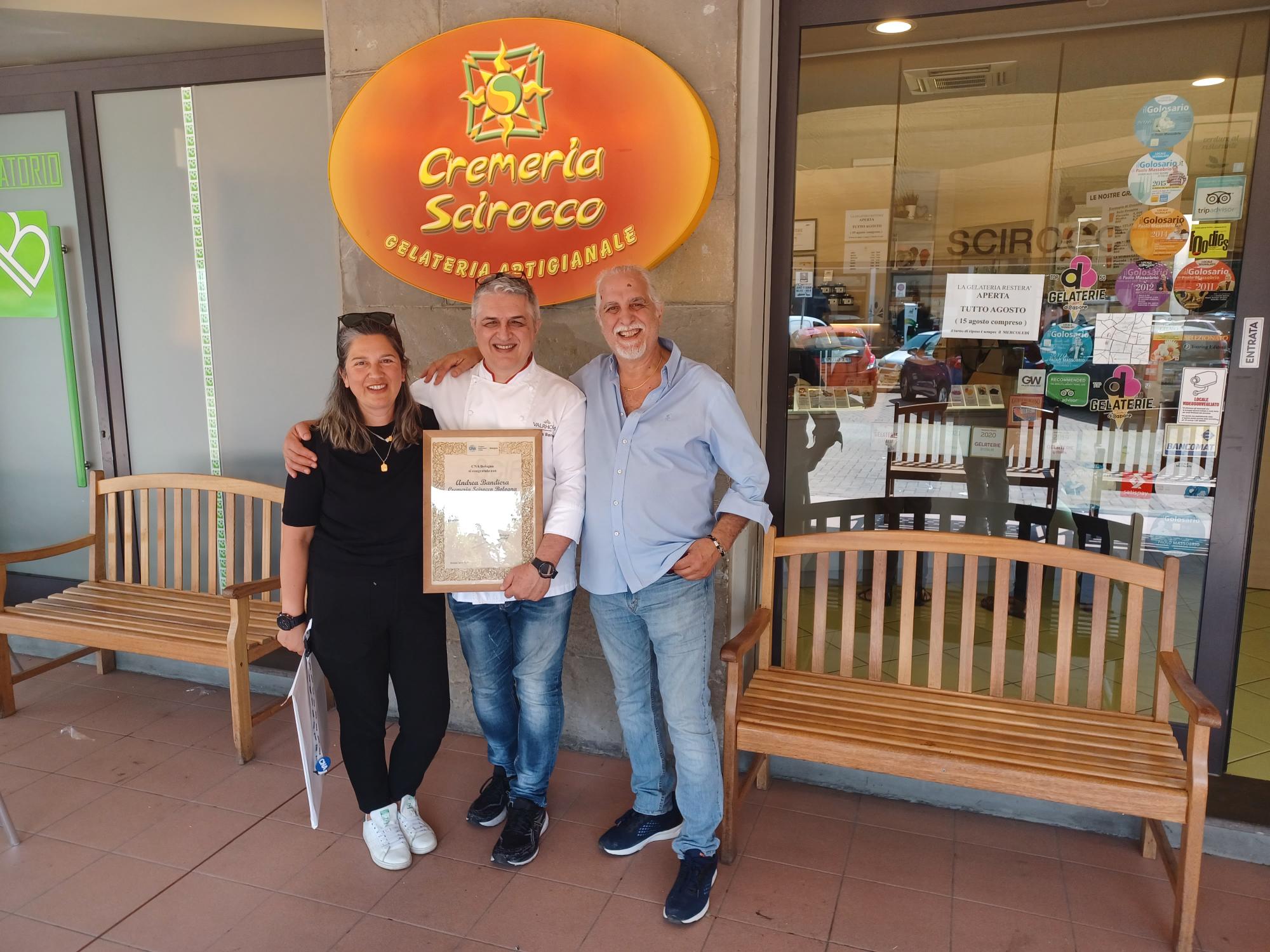 Cremeria Scirocco, vent’anni e Tre Coni con vista Far East