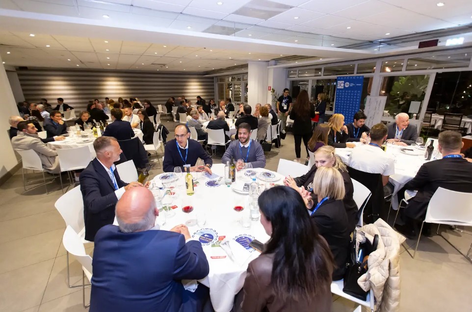 Sostenibilità e Networking, oltre 200 imprenditori al Drink to Meet